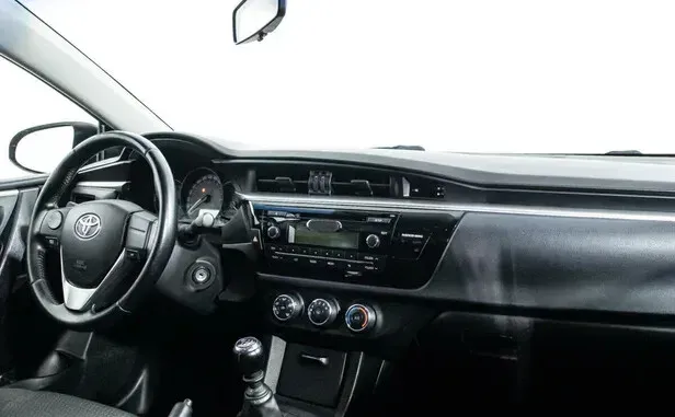 Toyota Corolla, XI (E160, E170, E180) — фото 6