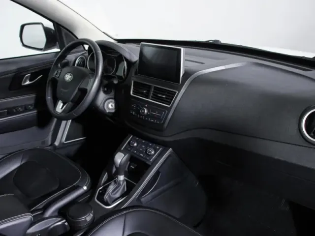 FAW Besturn X40, I — фото 8