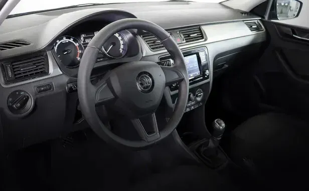 Skoda Rapid, I Рестайлинг — фото 5