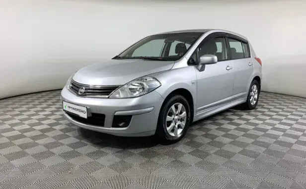 Nissan Tiida, I Рестайлинг — фото 1