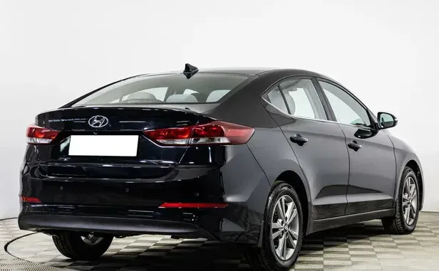 Hyundai Elantra, VI (AD) — фото 2