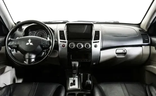 Mitsubishi Pajero Sport, II Рестайлинг — фото 5