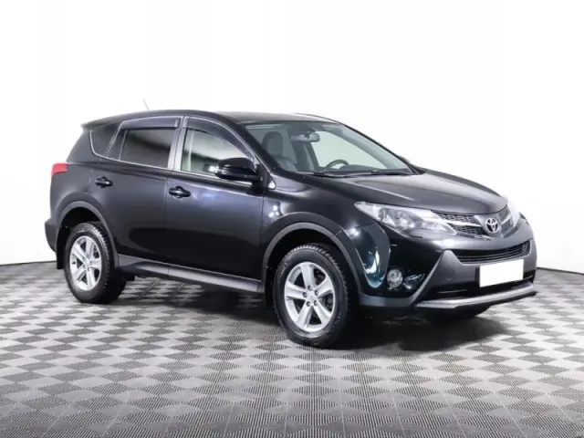 Toyota RAV4, IV (XA40) — фото 3