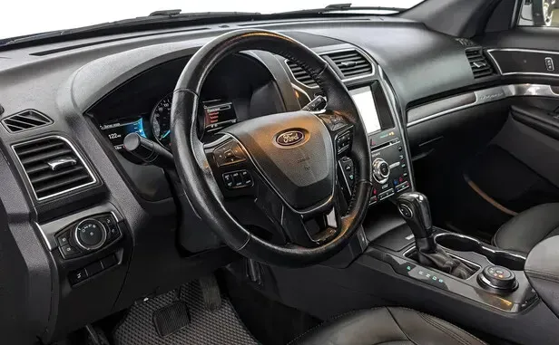 Ford Explorer, V Рестайлинг — фото 6