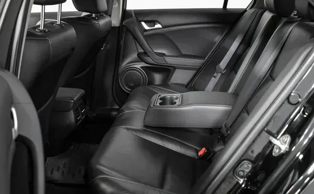 Honda Accord, VIII Рестайлинг — фото 9
