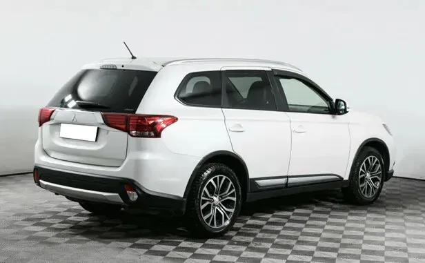 Mitsubishi Outlander, III Рестайлинг 2 — фото 2