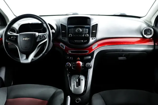 Chevrolet Orlando — фото 11