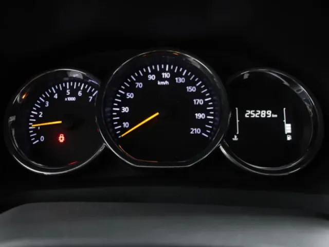 Renault Logan, II Рестайлинг — фото 12