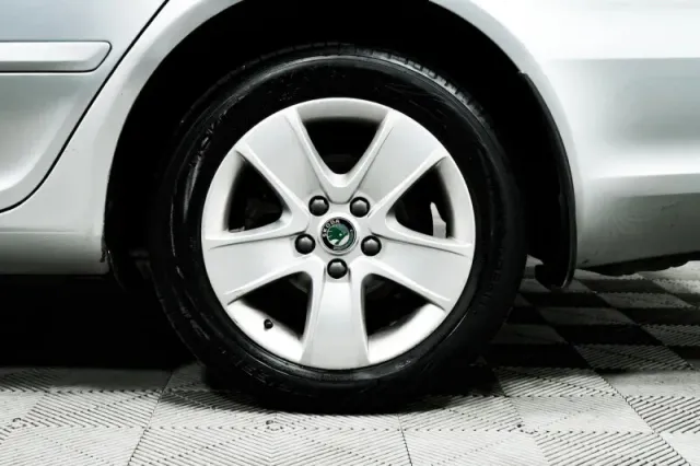 Skoda Octavia, II (A5) Рестайлинг — фото 9