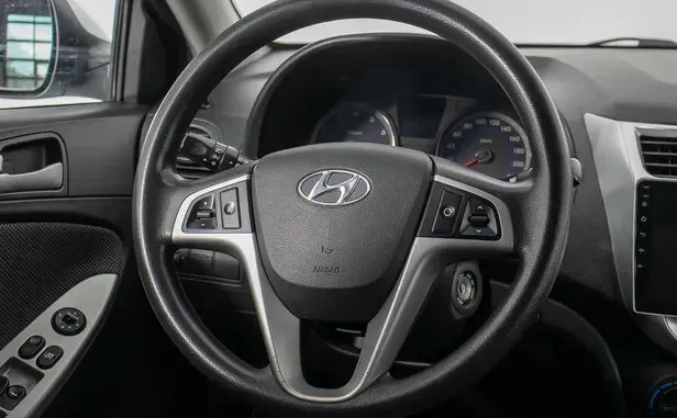 Hyundai Solaris, I — фото 5