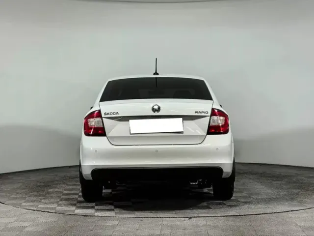 Skoda Rapid, I Рестайлинг — фото 6