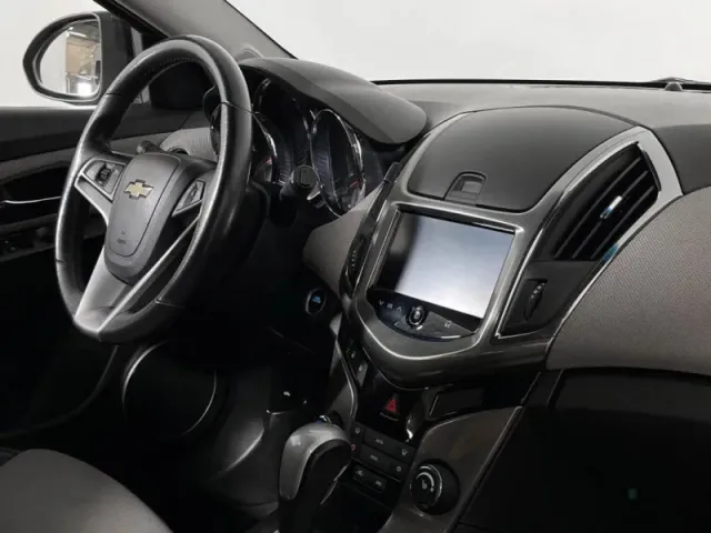 Chevrolet Cruze, I Рестайлинг — фото 9