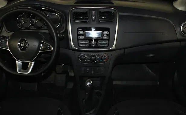 Renault Sandero, II Рестайлинг — фото 8