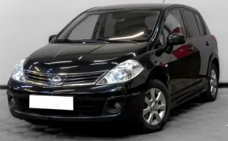 Nissan Tiida, I Рестайлинг — фото 1
