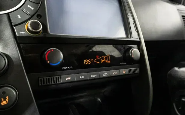 SsangYong Kyron, I Рестайлинг — фото 10