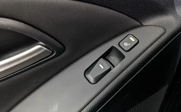 Hyundai ix35, I — фото 12