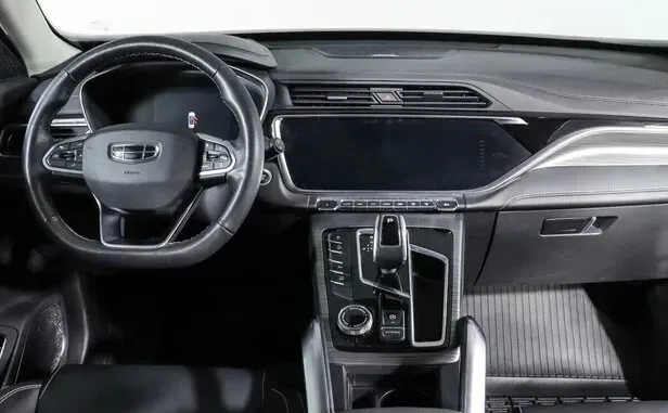 Geely Atlas Pro — фото 5