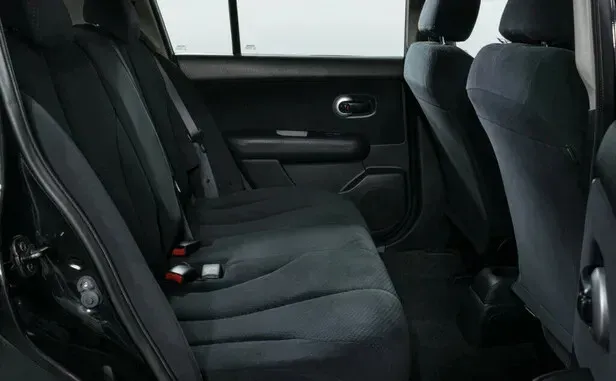 Nissan Tiida, I Рестайлинг — фото 8