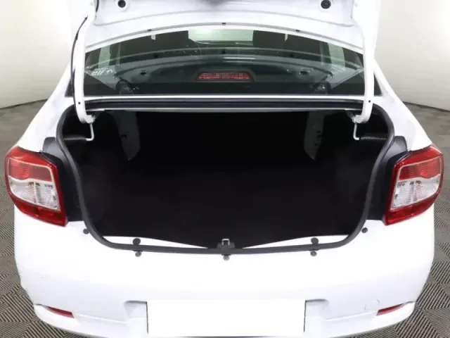 Renault Logan, II Рестайлинг — фото 12