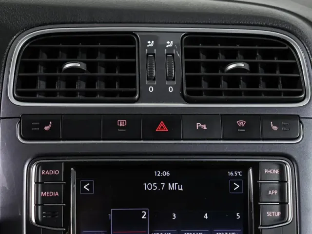 Volkswagen Polo, V Рестайлинг — фото 31