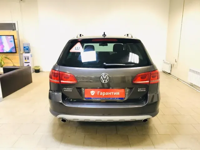 Volkswagen Passat — фото 5