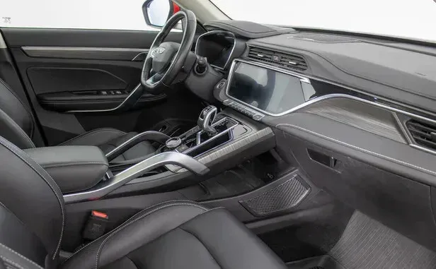 Geely Atlas Pro — фото 6