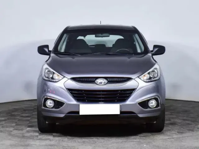 Hyundai ix35, I Рестайлинг — фото 2