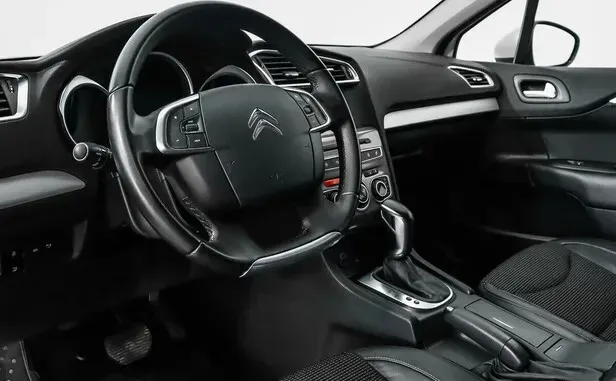 Citroen C4, II Рестайлинг — фото 5