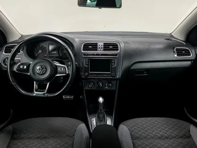 Volkswagen Polo, V Рестайлинг — фото 13