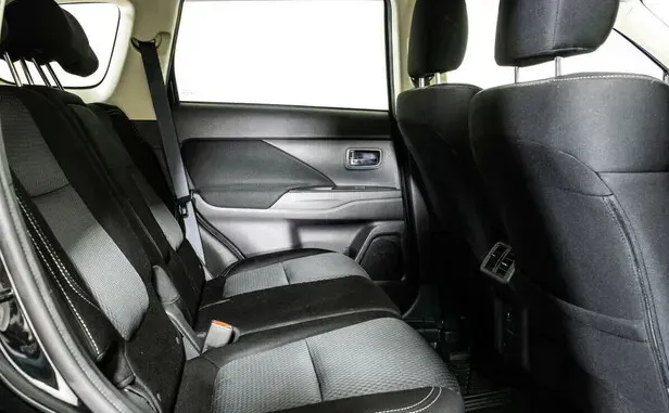 Mitsubishi Outlander, III Рестайлинг 3 — фото 8