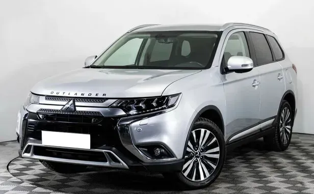 Mitsubishi Outlander, III Рестайлинг 3 — фото 1