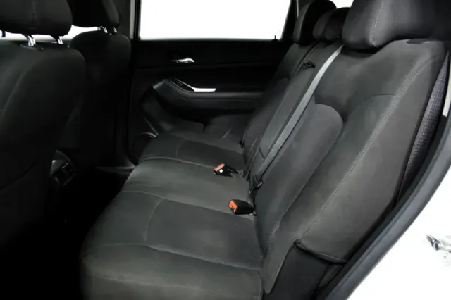 Chevrolet Orlando — фото 12