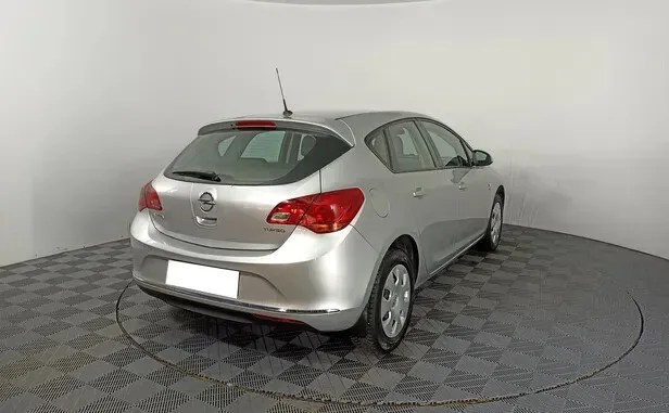 Opel Astra, J Рестайлинг — фото 2