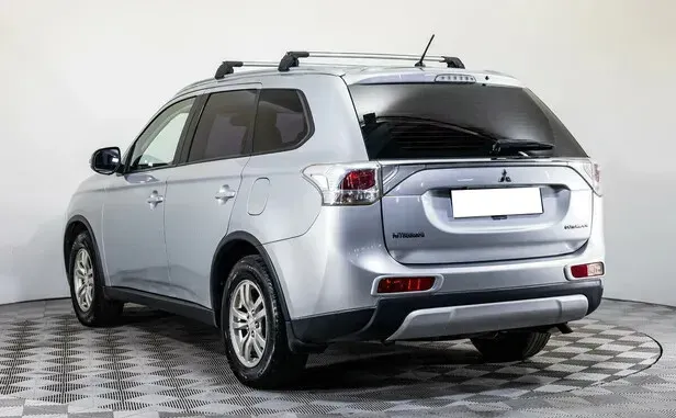Mitsubishi Outlander, III Рестайлинг — фото 4