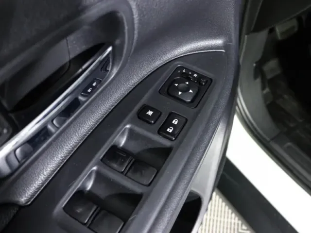 Mitsubishi Outlander, III — фото 18