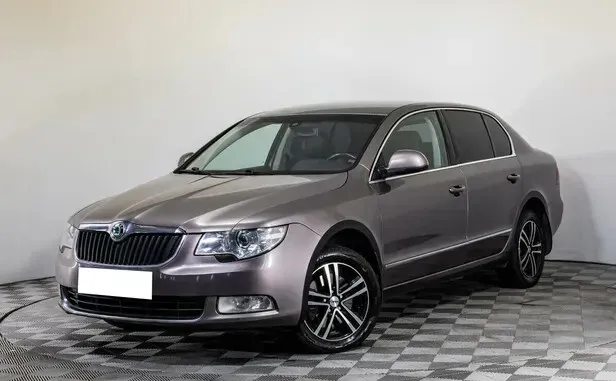 Skoda Superb, II — фото 1