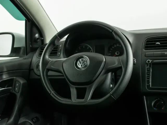 Volkswagen Polo, V Рестайлинг — фото 14