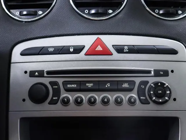 Peugeot 408, II — фото 14