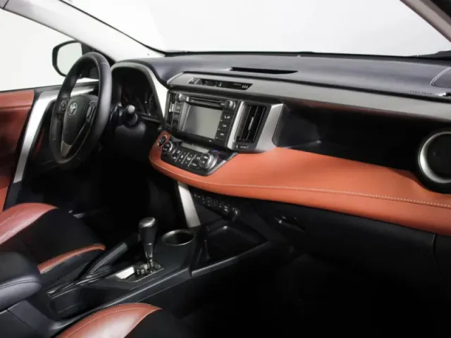 Toyota RAV4, IV (XA40) Рестайлинг — фото 10