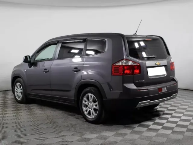 Chevrolet Orlando — фото 7