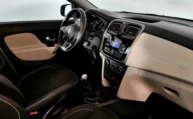 Renault Logan, II Рестайлинг — фото 12