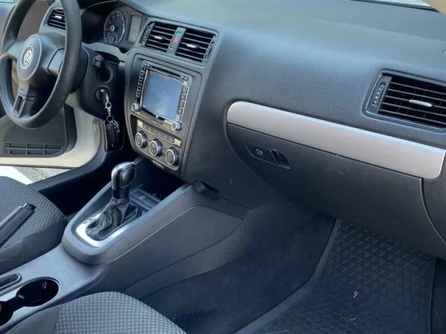Volkswagen Jetta, VI Рестайлинг — фото 5