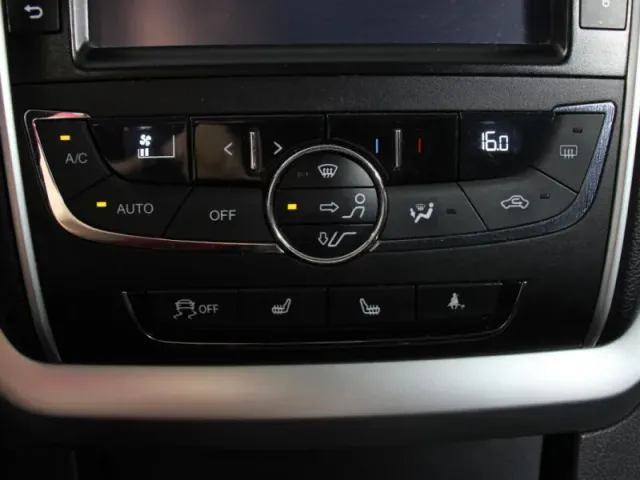 Geely Emgrand EC7 — фото 20