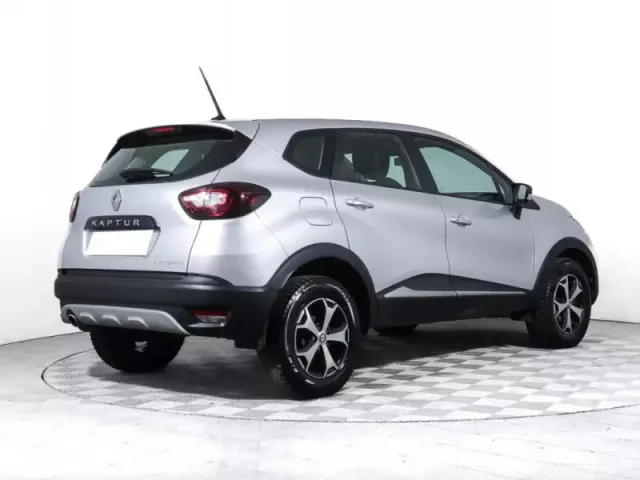 Renault Kaptur, I Рестайлинг — фото 5