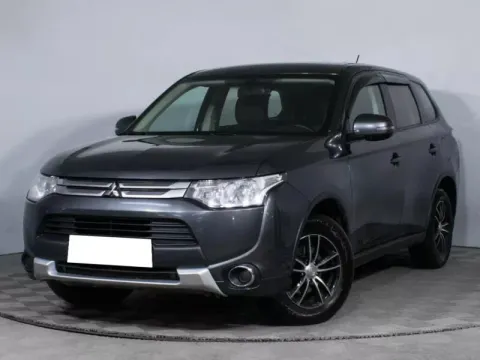 Mitsubishi Outlander, III Рестайлинг — фото 1