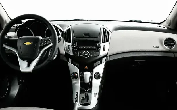 Chevrolet Cruze, I Рестайлинг — фото 5