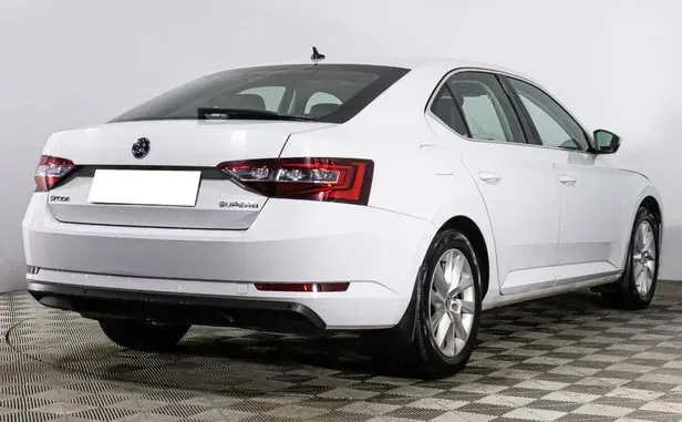 Skoda Superb, III — фото 2