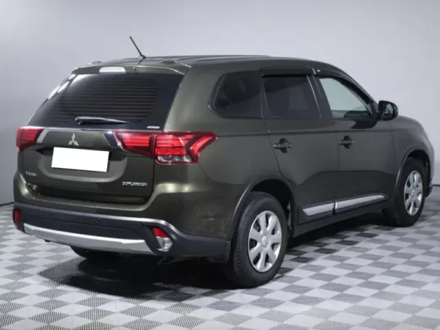 Mitsubishi Outlander, III Рестайлинг 2 — фото 5