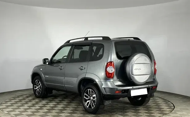 Chevrolet Niva, I Рестайлинг — фото 4