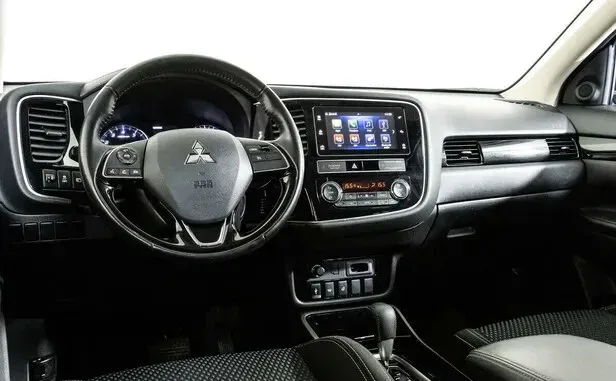 Mitsubishi Outlander, III Рестайлинг 3 — фото 7